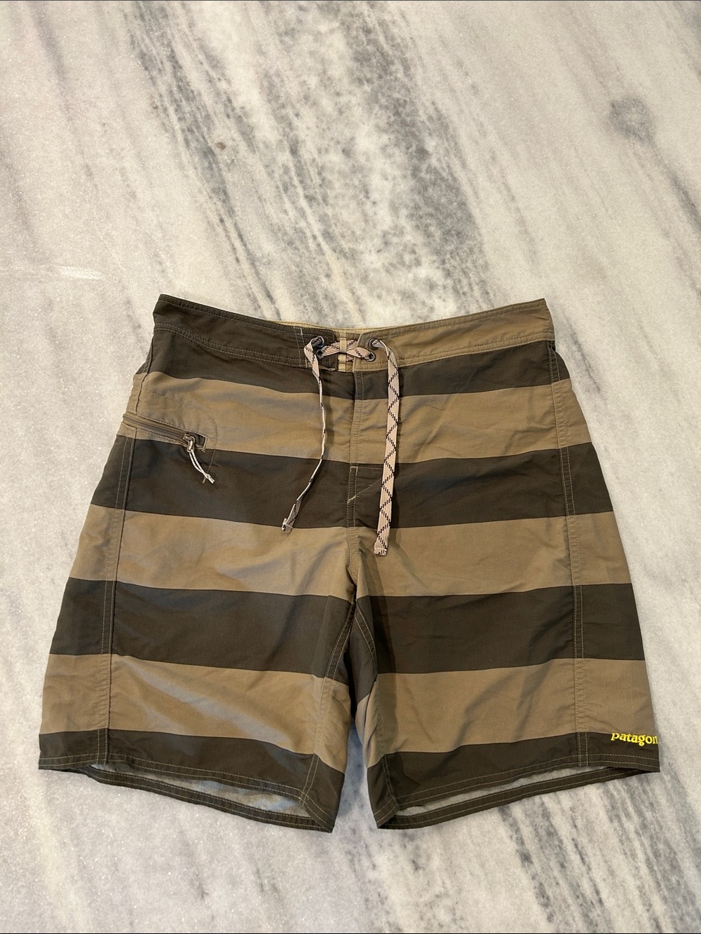 Patagonia Men's Wavefarer Board Shorts Alisal Stripe Ash Tan sz 32